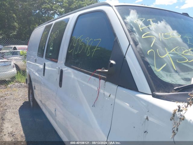 1GTW7AFP9M1199226 GMC Savana Cargo Rwd 2500 Regular Wheelbase Work Van