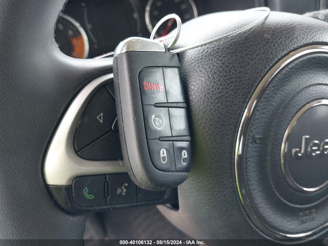 ZACCJABB4JPH99386 Jeep Renegade Latitude Fwd