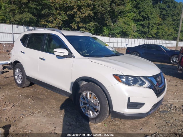 2018 KNMAT2MV4JP501026 main image