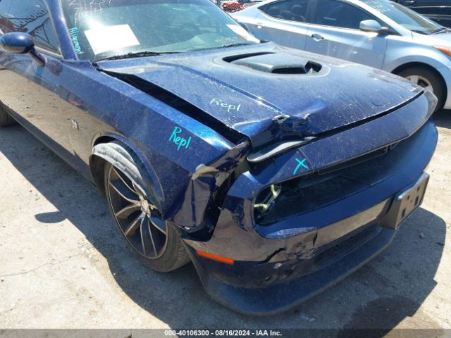 2C3CDZFJ9GH264026 Dodge Challenger 392 Hemi Scat Pack Shaker