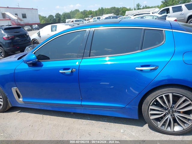 KIA Stinger Premium 2018 KNAE25LA7J6037673 Image 13