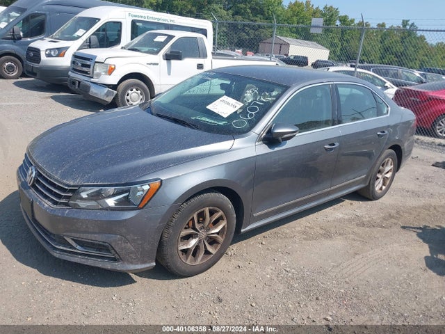 1VWAT7A30GC060783 Volkswagen Passat 1.8t S