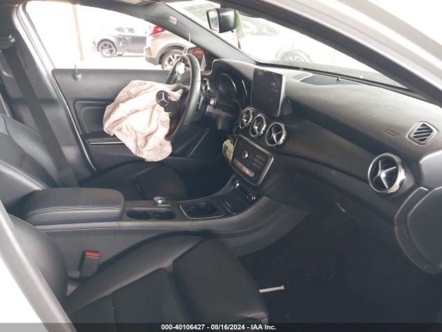 WDCTG4EB1JJ435903 Mercedes-Benz GLA 250