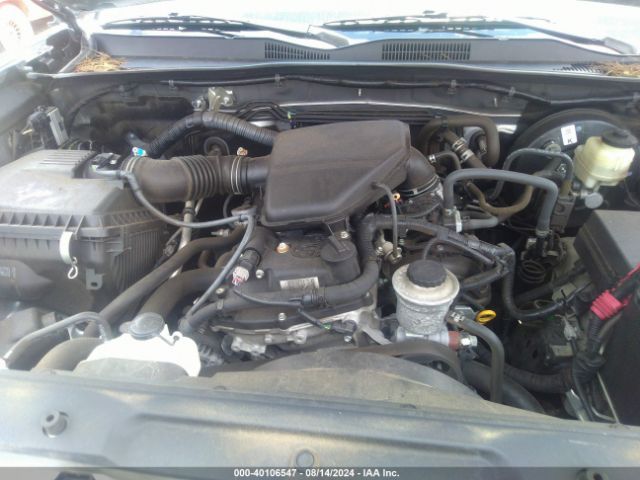 5TFAX5GN0JX106780 Toyota Tacoma Sr
