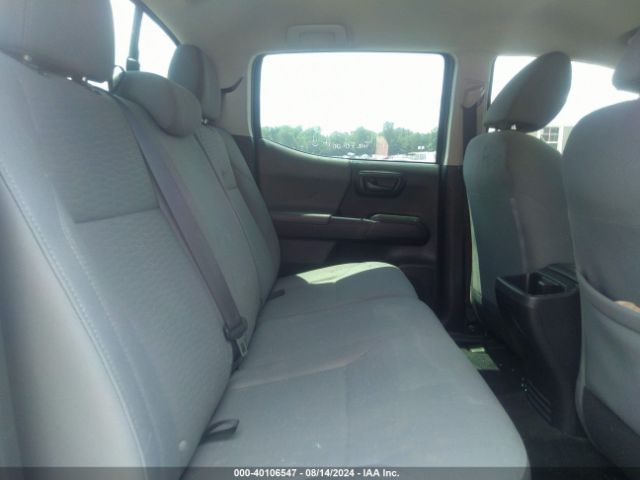 5TFAX5GN0JX106780 Toyota Tacoma Sr