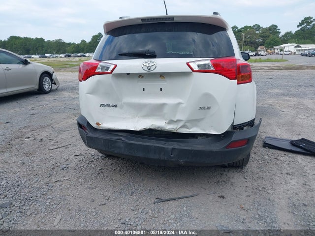 Toyota Rav4 Xle 2014 JTMWFREV3EJ001887 Image 17