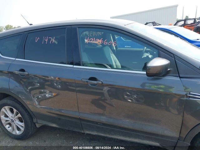 Ford ESCAPE SE 2019 1FMCU9GD4KUC01471 Image 14