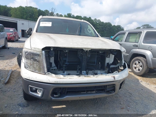 Nissan Titan Pro-4x 2017 1N6AA1E50HN536566 Image 11