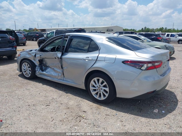 Toyota CAMRY LE 2024 4T1C11AK5RU874796 Image 3