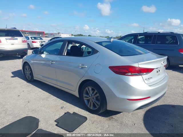 Hyundai ELANTRA SEL 2018 5NPD84LF7JH281462 Image 3