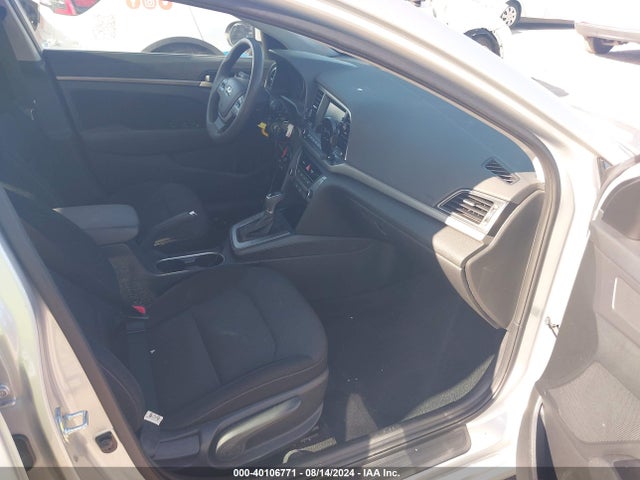 Hyundai ELANTRA SEL 2018 5NPD84LF7JH281462 Image 5