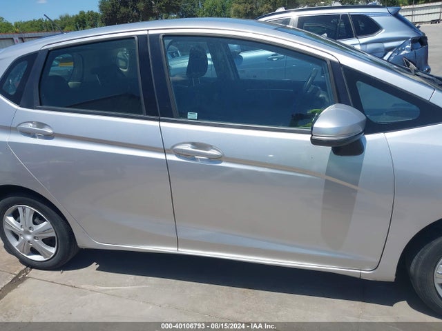 Honda FIT LX 2016 JHMGK5H55GS010722 Image 14