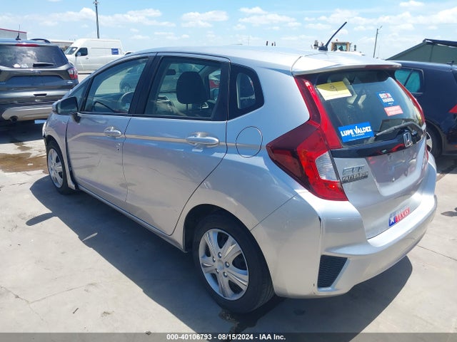 Honda FIT LX 2016 JHMGK5H55GS010722 Image 3