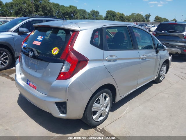Honda FIT LX 2016 JHMGK5H55GS010722 Image 4