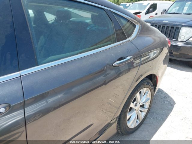 1C3CCCCG5FN661845 Chrysler 200 C