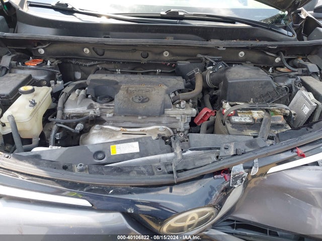 Toyota RAV4 LE 2018 2T3ZFREV4JW422445 Image 10