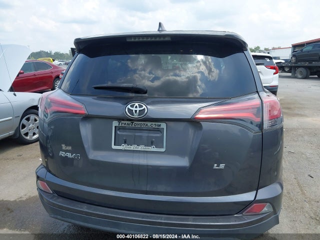 Toyota RAV4 LE 2018 2T3ZFREV4JW422445 Image 16