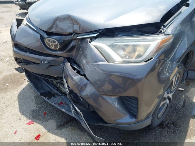 Toyota RAV4 LE 2018 2T3ZFREV4JW422445 Image 6