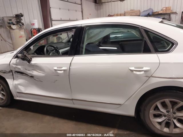 1VWAS7A38GC052479 Volkswagen Passat 1.8t S