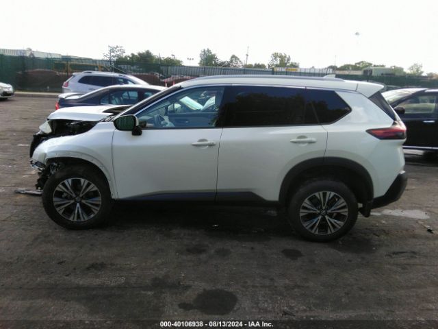 JN8AT3BB8MW219145 Nissan Rogue Sv Intelligent Awd