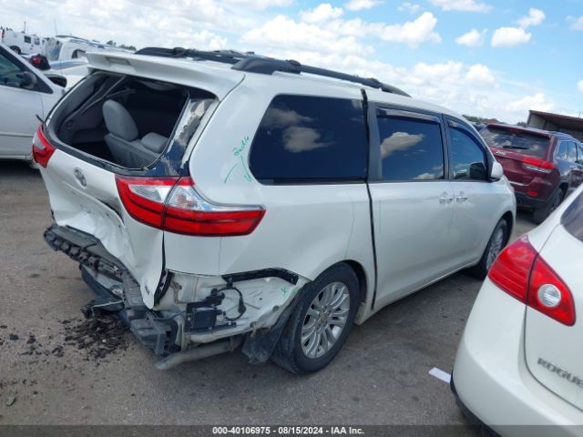 5TDYZ3DC6HS863411 Toyota Sienna Xle 8 Passenger