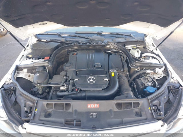 Продажа на аукционе авто 2013 Mercedes-benz C 250 Luxury/sport, vin: WDDGF4HB5DR271380, номер лота: 40106984