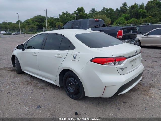 Toyota COROLLA LE 2021 JTDEPMAE2MJ118702 Image 3