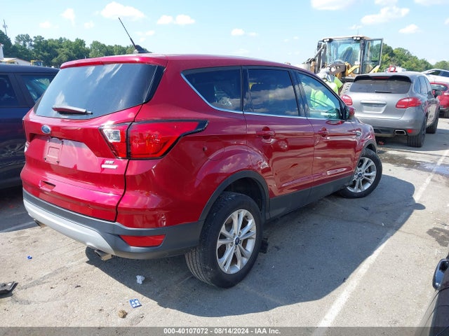 Ford ESCAPE SE 2019 1FMCU0GD5KUA29642 Image 4