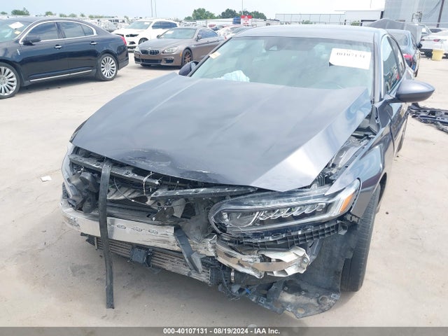 Honda ACCORD LX 2018 1HGCV1F1XJA243736 Image 13