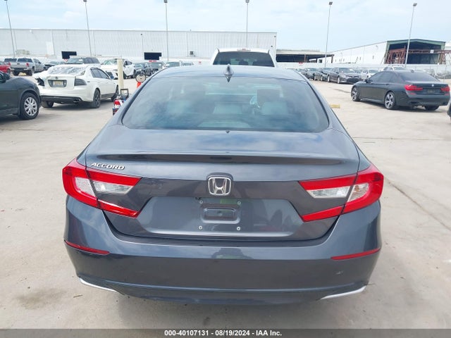 Honda ACCORD LX 2018 1HGCV1F1XJA243736 Image 17