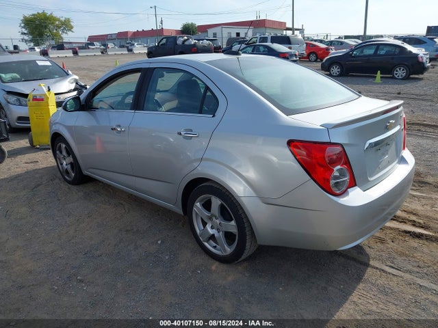 Chevrolet Sonic Ltz Auto 2015 1G1JE5SB0F4164327 Image 3