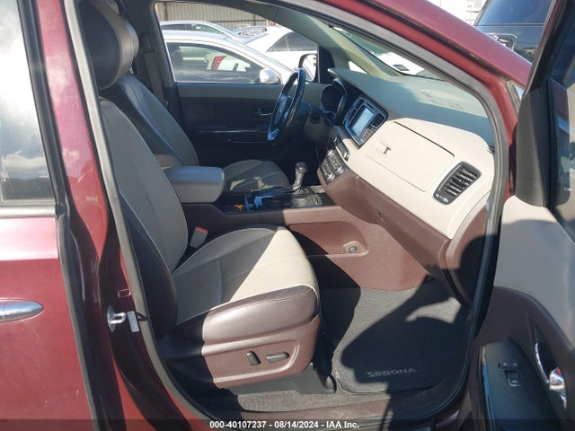40107237 :رقم المزاد ، KNDME5C18G6142687 vin ، 2016 Kia Sedona Sx Luxury مزاد بيع