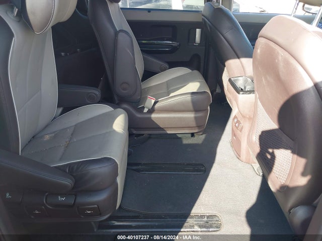 40107237 :رقم المزاد ، KNDME5C18G6142687 vin ، 2016 Kia Sedona Sx Luxury مزاد بيع