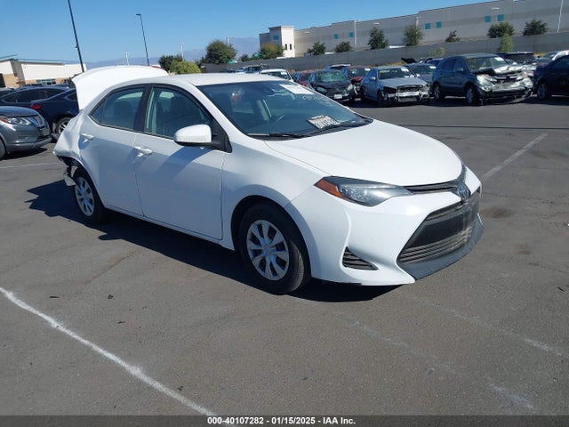 Toyota COROLLA L 2017 5YFBURHE3HP657541 Image 1