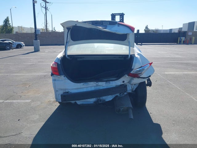 Toyota COROLLA L 2017 5YFBURHE3HP657541 Image 17
