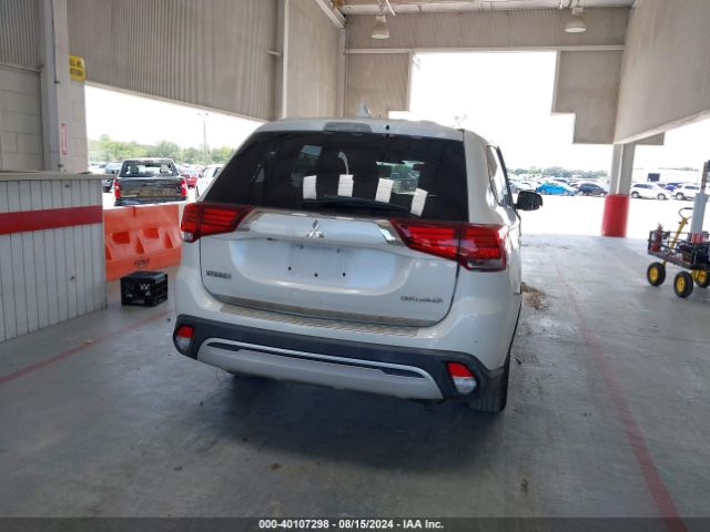 JA4AD2A36KZ014653 Mitsubishi Outlander Es