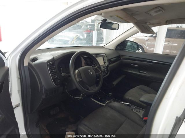 JA4AD2A36KZ014653 Mitsubishi Outlander Es