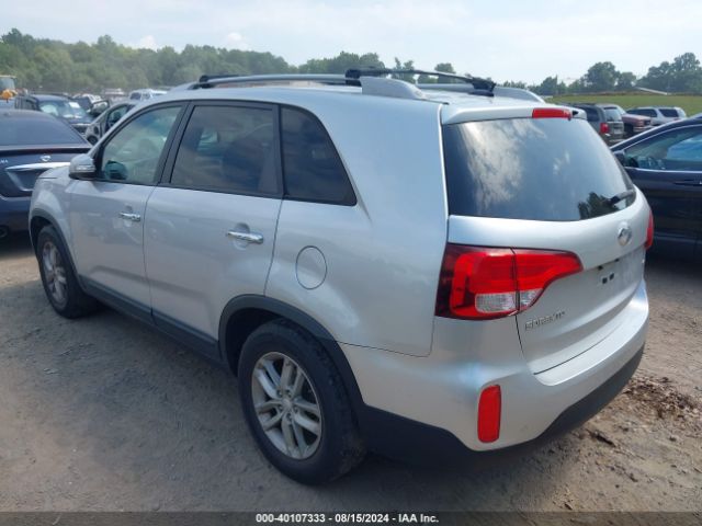 5XYKT4A63FG556381 KIA SORENTO LX