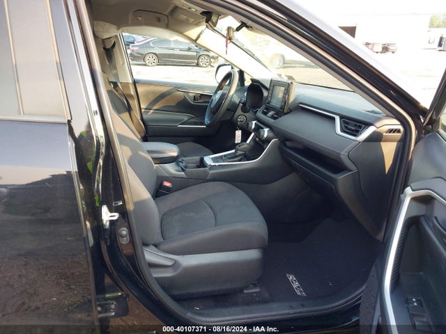 Toyota RAV4 LE 2019 2T3F1RFV7KC050067 Image 5
