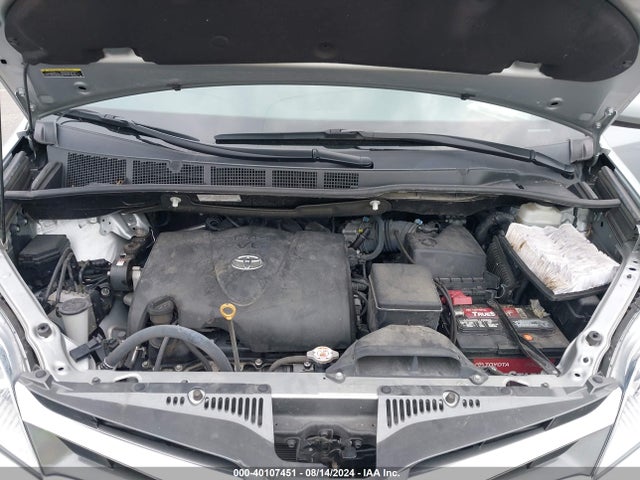 5TDYZ3DC5LS049176 Toyota SIENNA XLE
