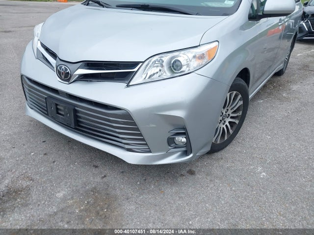 5TDYZ3DC5LS049176 Toyota SIENNA XLE