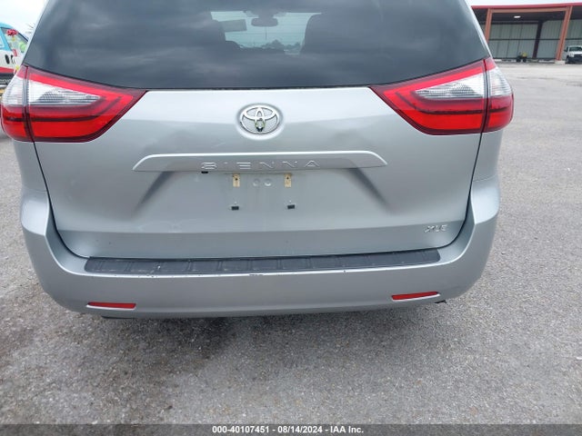 5TDYZ3DC5LS049176 Toyota SIENNA XLE
