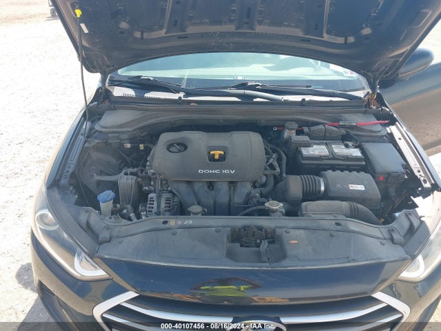 Hyundai ELANTRA SE 2018 KMHD74LF3JU588941 Image 10