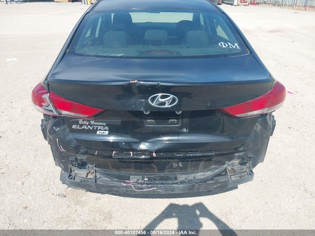 Hyundai ELANTRA SE 2018 KMHD74LF3JU588941 Image 16