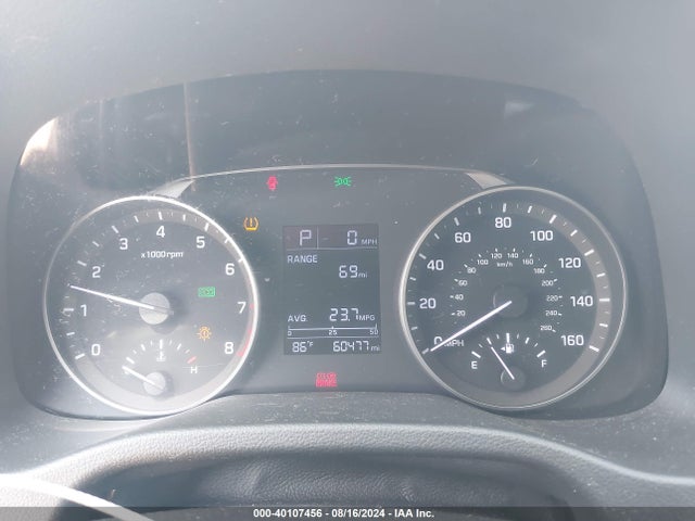 Hyundai ELANTRA SE 2018 KMHD74LF3JU588941 Image 7