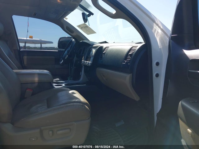 Toyota Sequoia Sr5 5.7l V8 2015 5TDBW5G15FS123236 Image 5