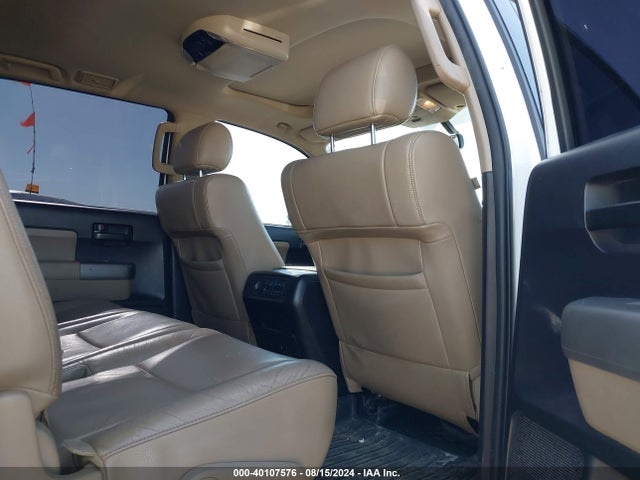 Toyota Sequoia Sr5 5.7l V8 2015 5TDBW5G15FS123236 Image 8