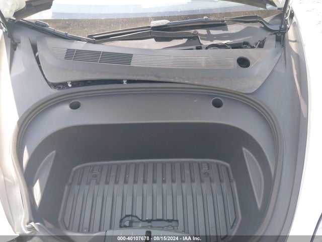 2023 TESLA MODEL 3 5YJ3E1EAXPF588183 Photo 9