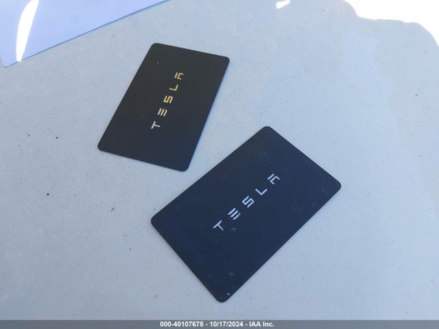 2023 TESLA MODEL 3 5YJ3E1EAXPF588183 Photo 10