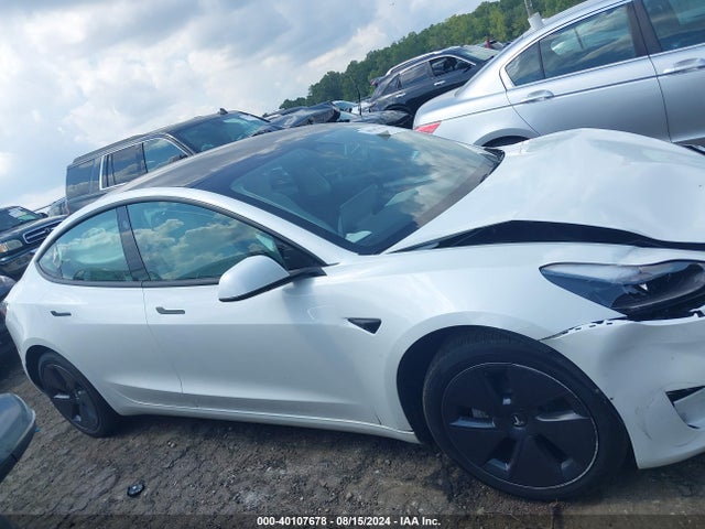 Tesla Model 3 Rear-wheel Drive 2023 5YJ3E1EAXPF588183 Image 13